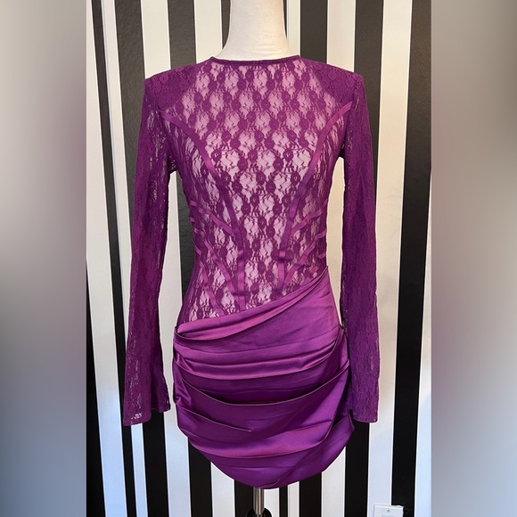 Purple Satin and Lace Backless Mini Dress - NWT - Picture 4 of 9